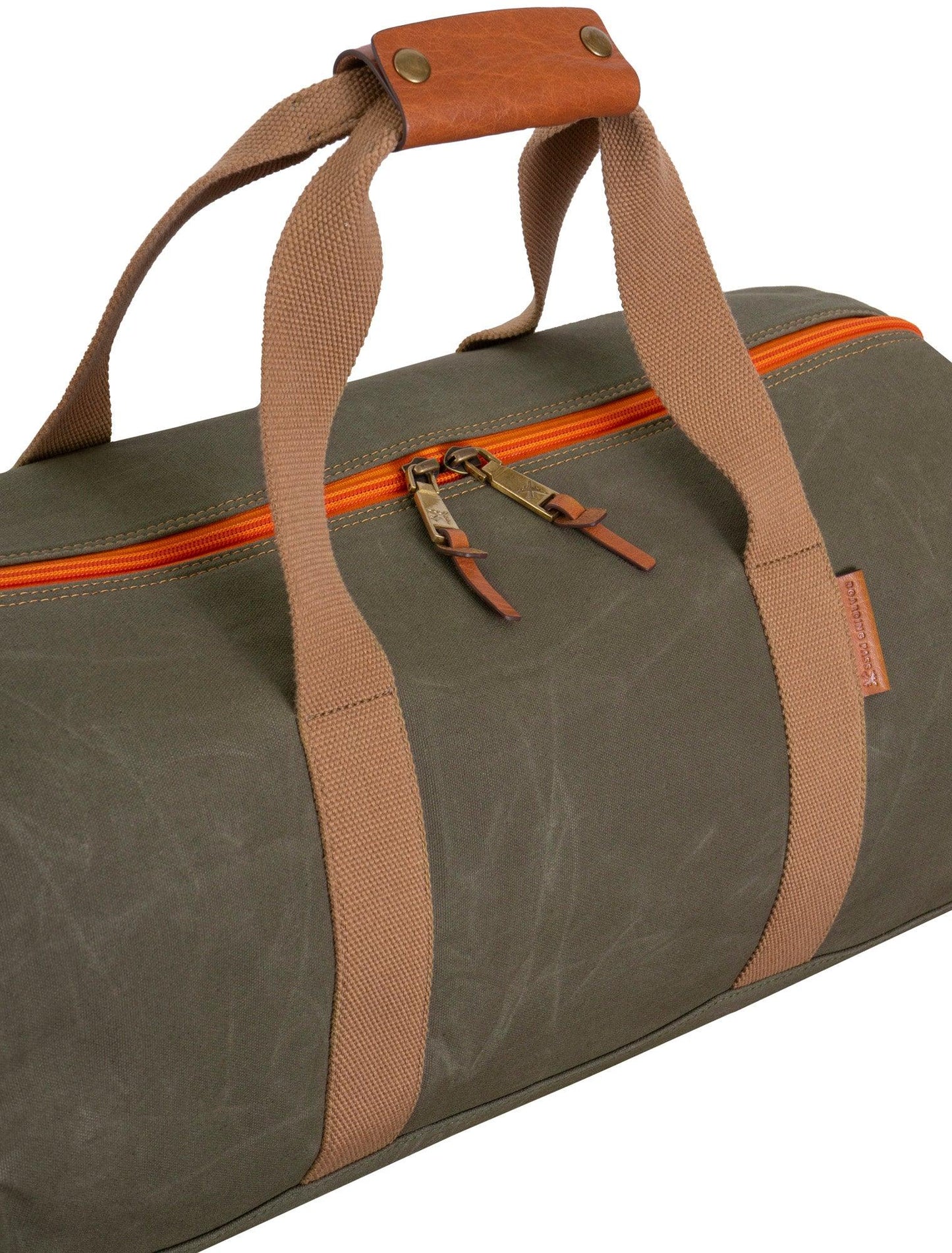 Voyager 20"Waxed Canvas Shoe Pocket Duffel