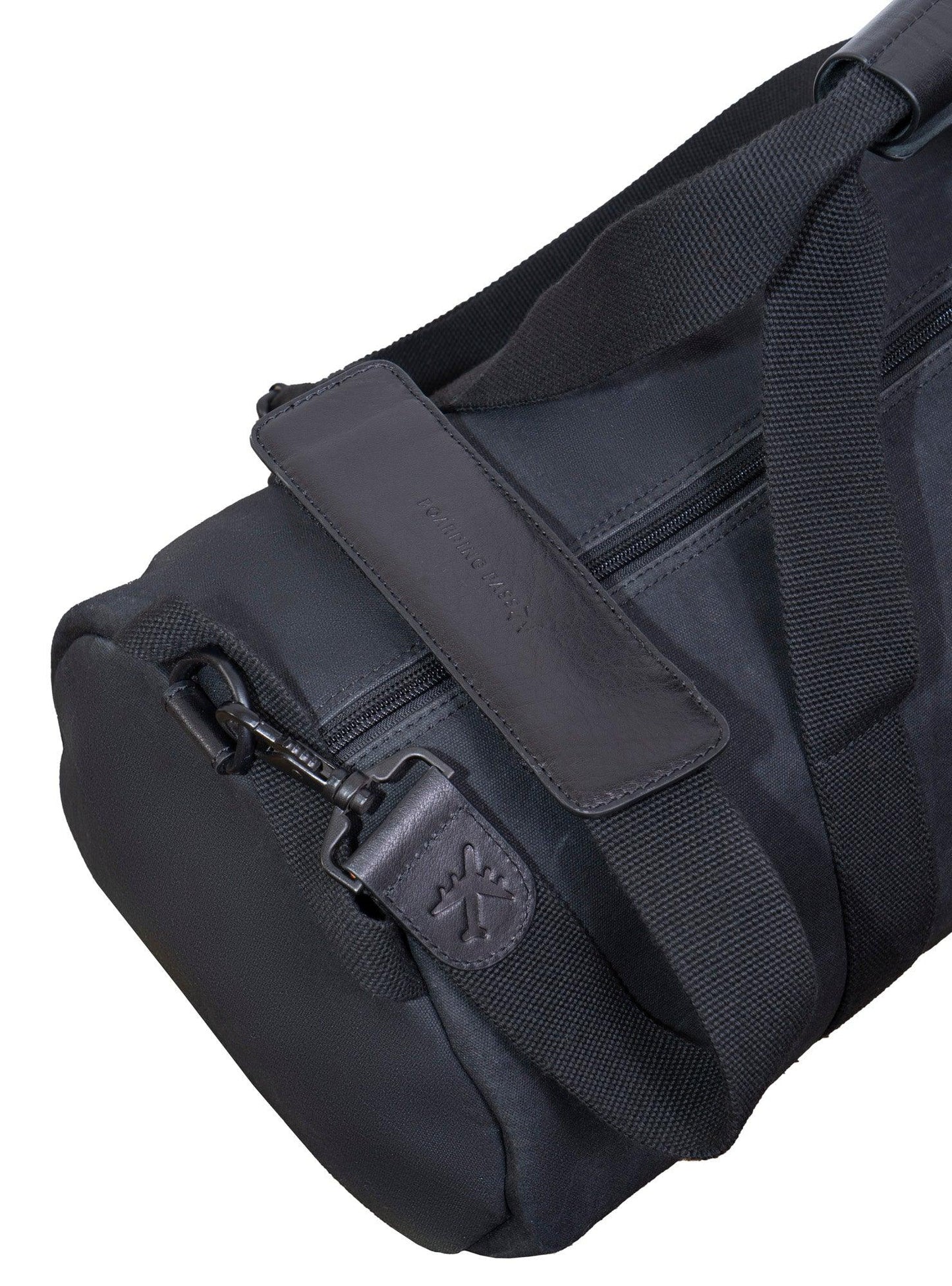Voyager 20"Waxed Canvas Shoe Pocket Duffel