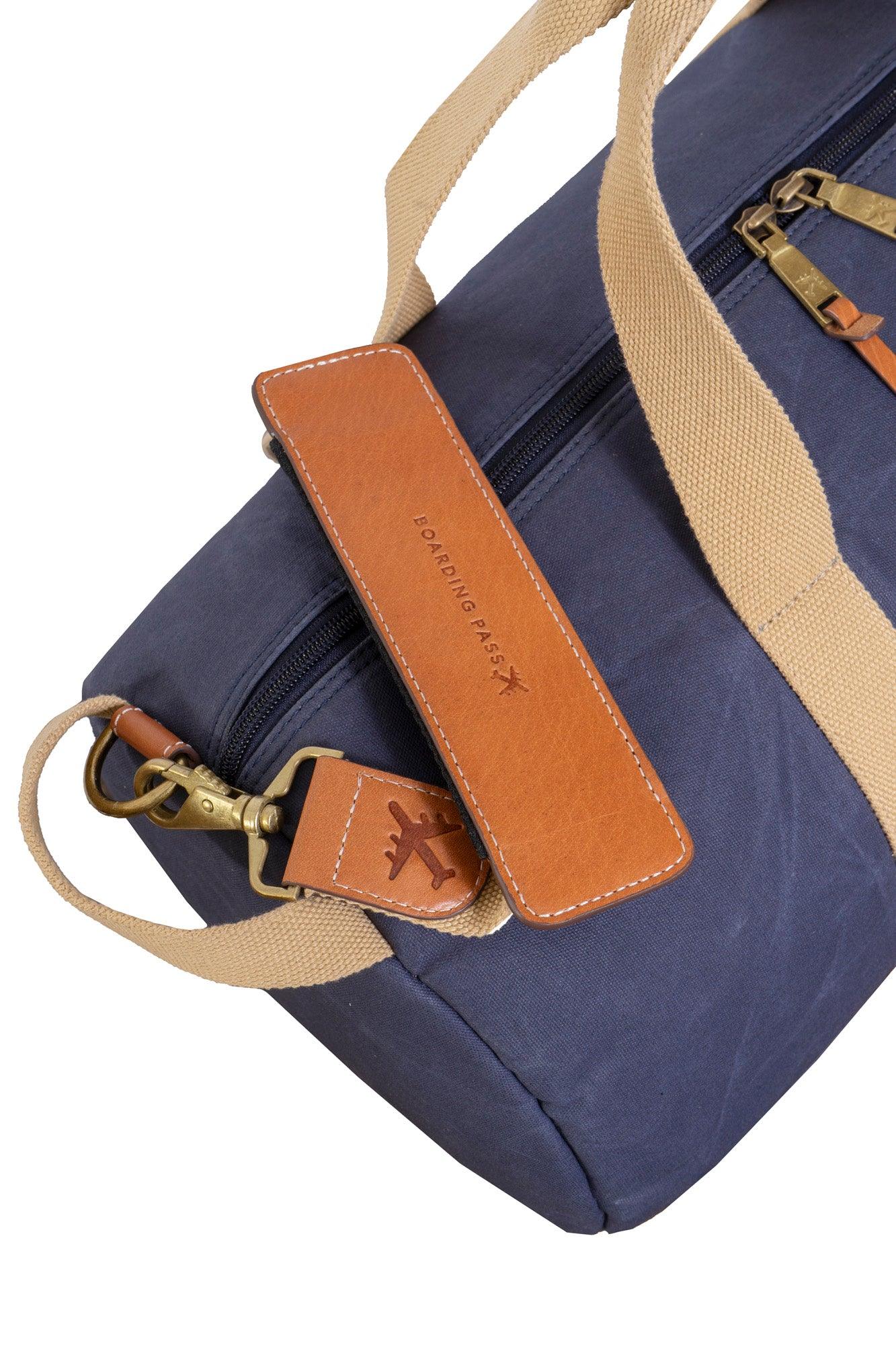 Voyager 20"Waxed Canvas Shoe Pocket Duffel